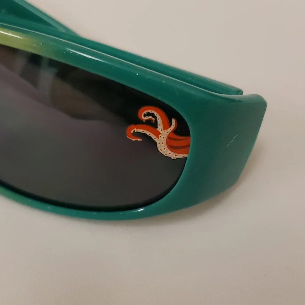 Disney Finding Dory Wrap Sunglasses Green Kids Boys Girls OS NWT